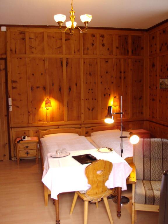 Hotel Post Pontresina Zimmer foto